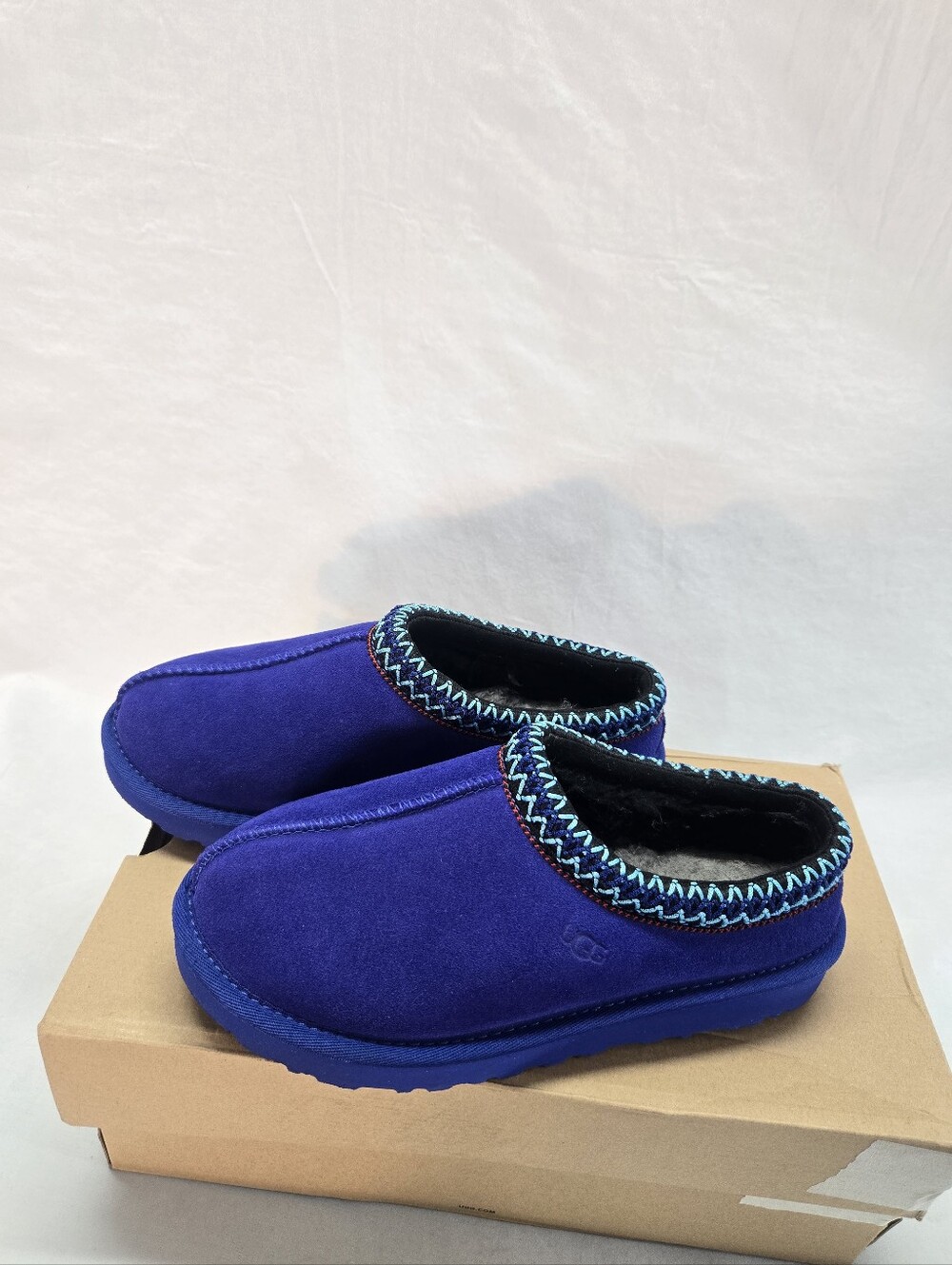 UGG Tasman Women's Naval Blue Suede Slip-On Slippers Size 6 Embroidered Lined
